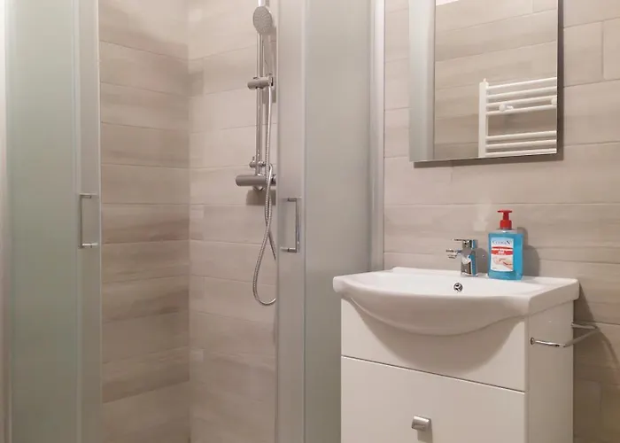 Degasperi 16 Apartamento *